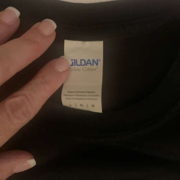 “Never Underestimate a Woman Who Listens to Freddie Mercury” s/s t-shirt - Picture 3 of 3